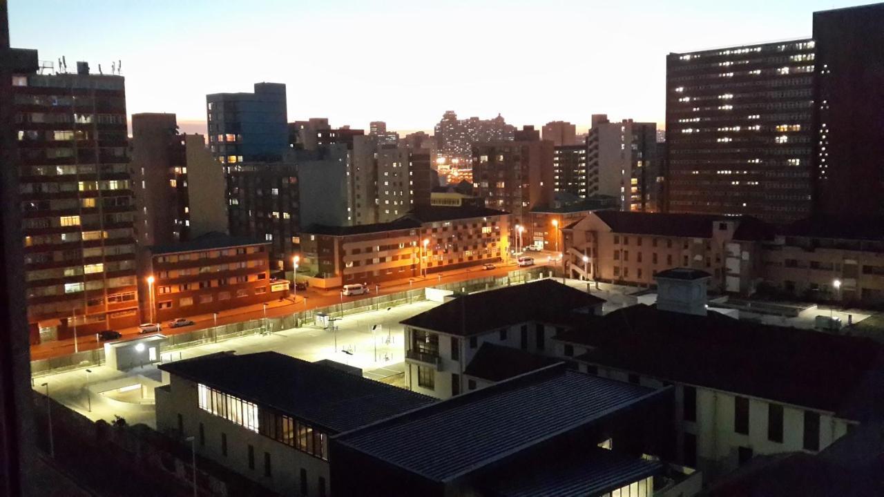 904 Tenbury Beach Apartment Durban Buitenkant foto